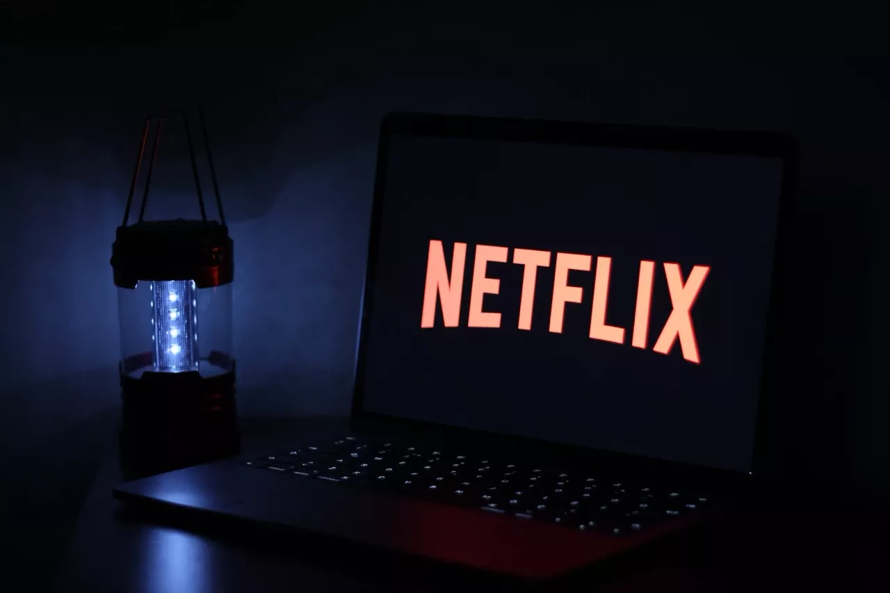 Kaip transliuoti „Netflix“ per „Discord“ 2024 m.?