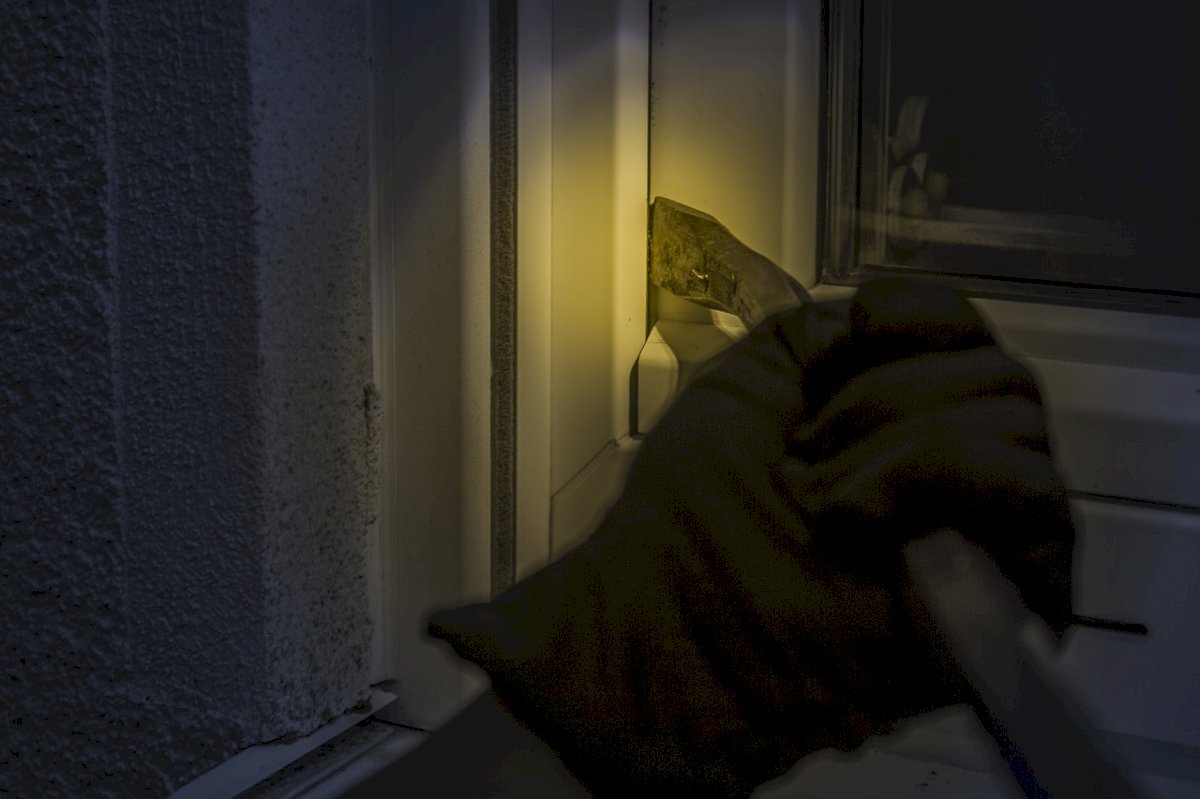 Teismui perduota byla dėl vagysčių ir kitų nusikaltimų Šiaulių mieste ir rajone