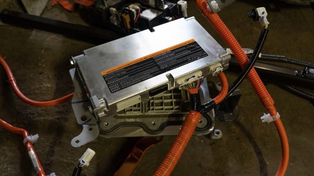 Akumuliatoriaus valdymo sistema EV