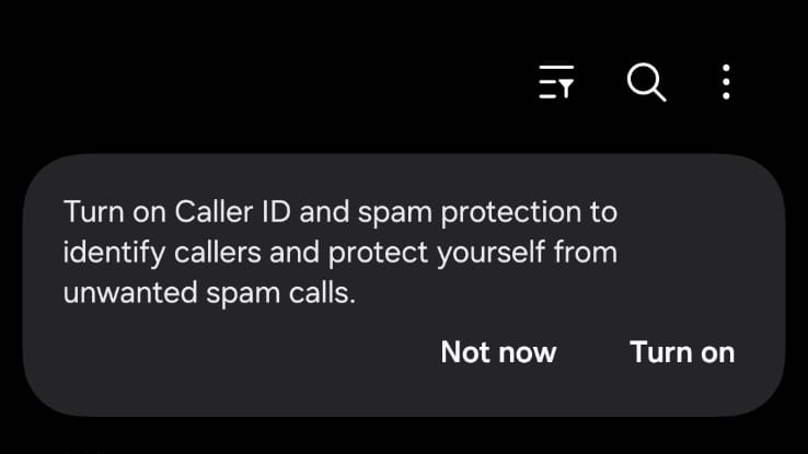 Norėdami įrašyti telefono skambučius Samsung, bakstelėkite trijų taškų meniu
