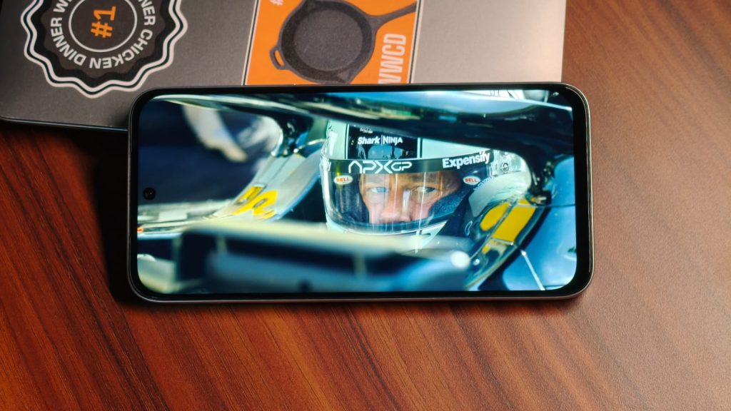 F1 filmo anonsas, rodomas t5x