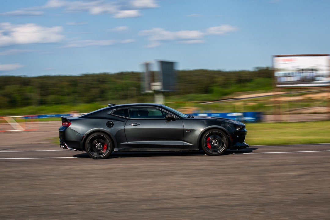 Ekipažo automobilis – Chevrolet Camaro (nuotr. Vytautas Pilkauskas)